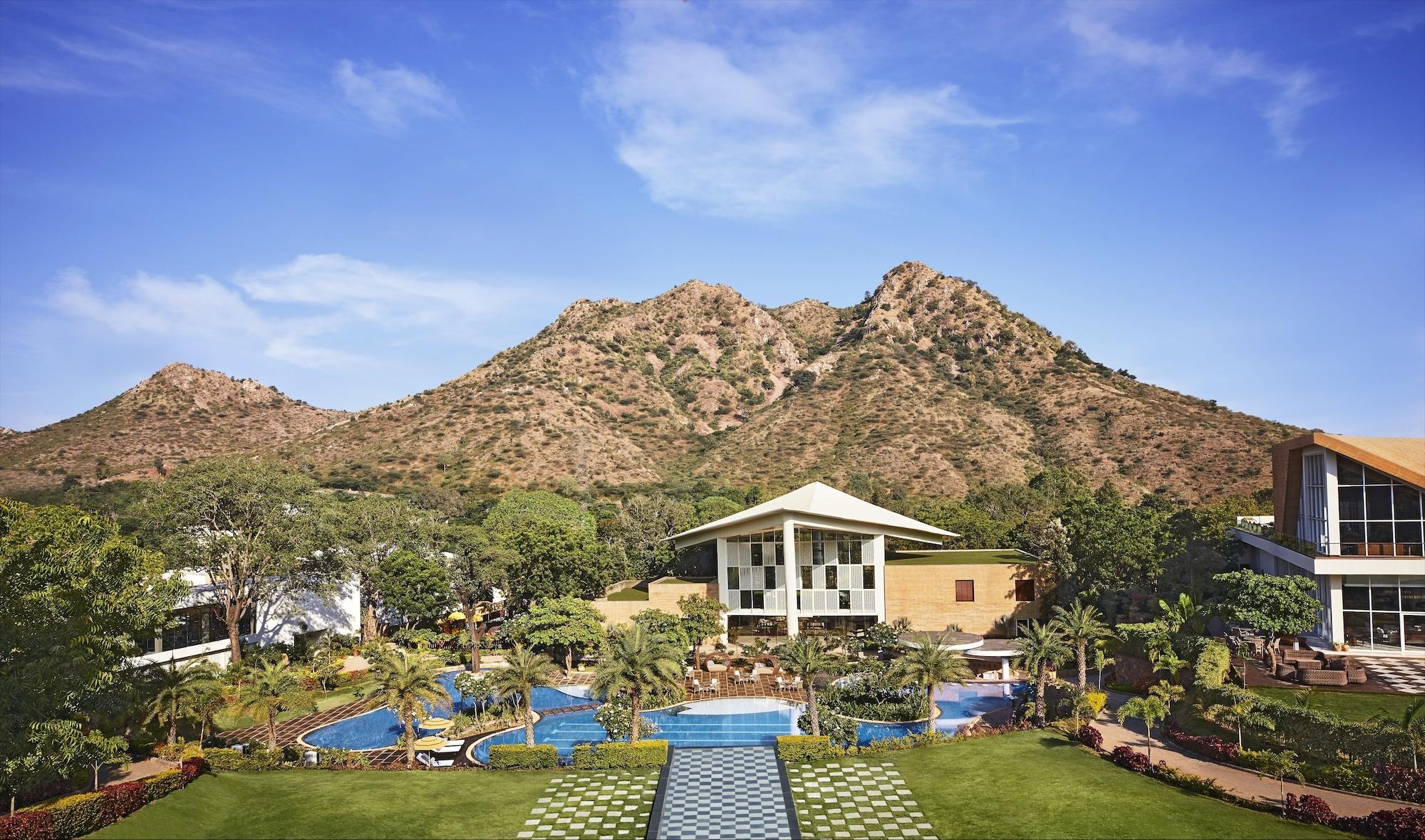Taj Aravali Resort & Spa אודייפור מראה חיצוני תמונה