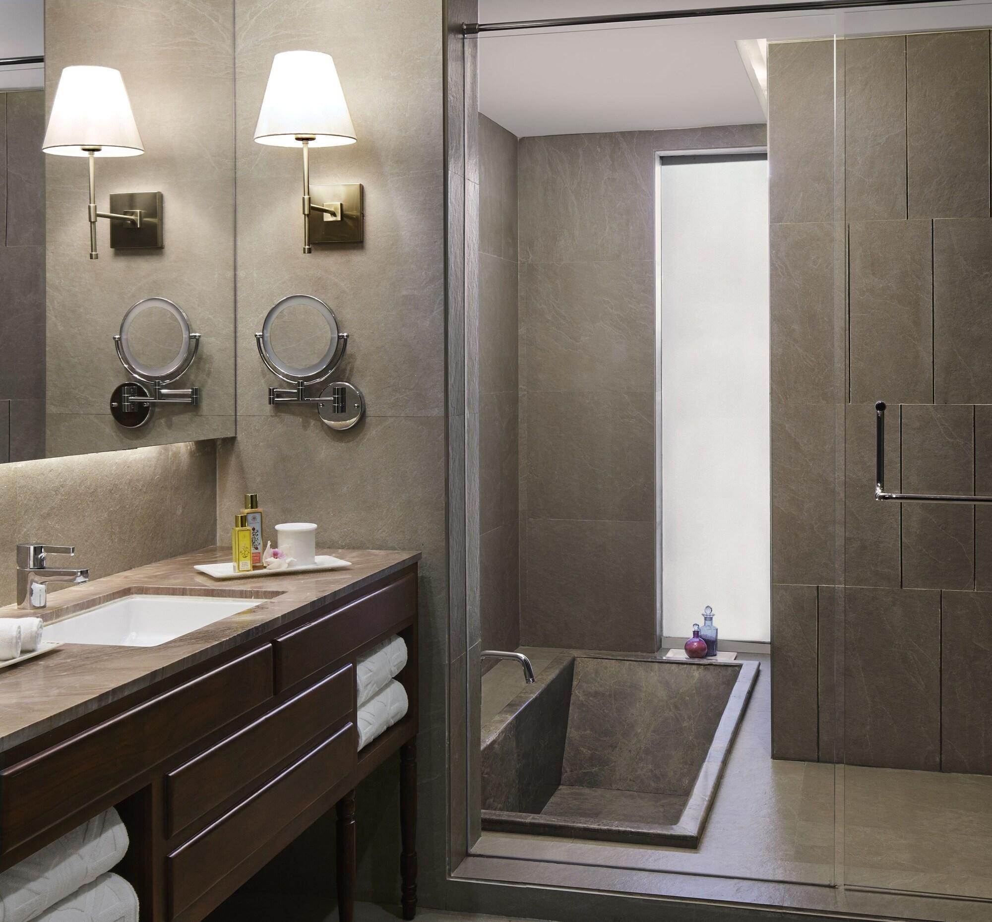 Taj Aravali Resort & Spa אודייפור מראה חיצוני תמונה